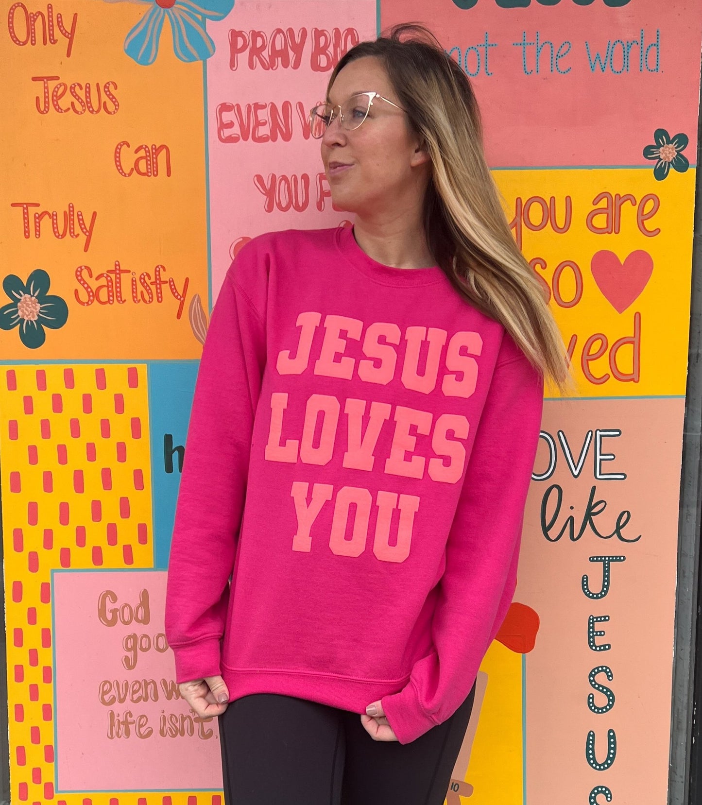 Loving God | Jesus Loves You Crewneck - Loving God
