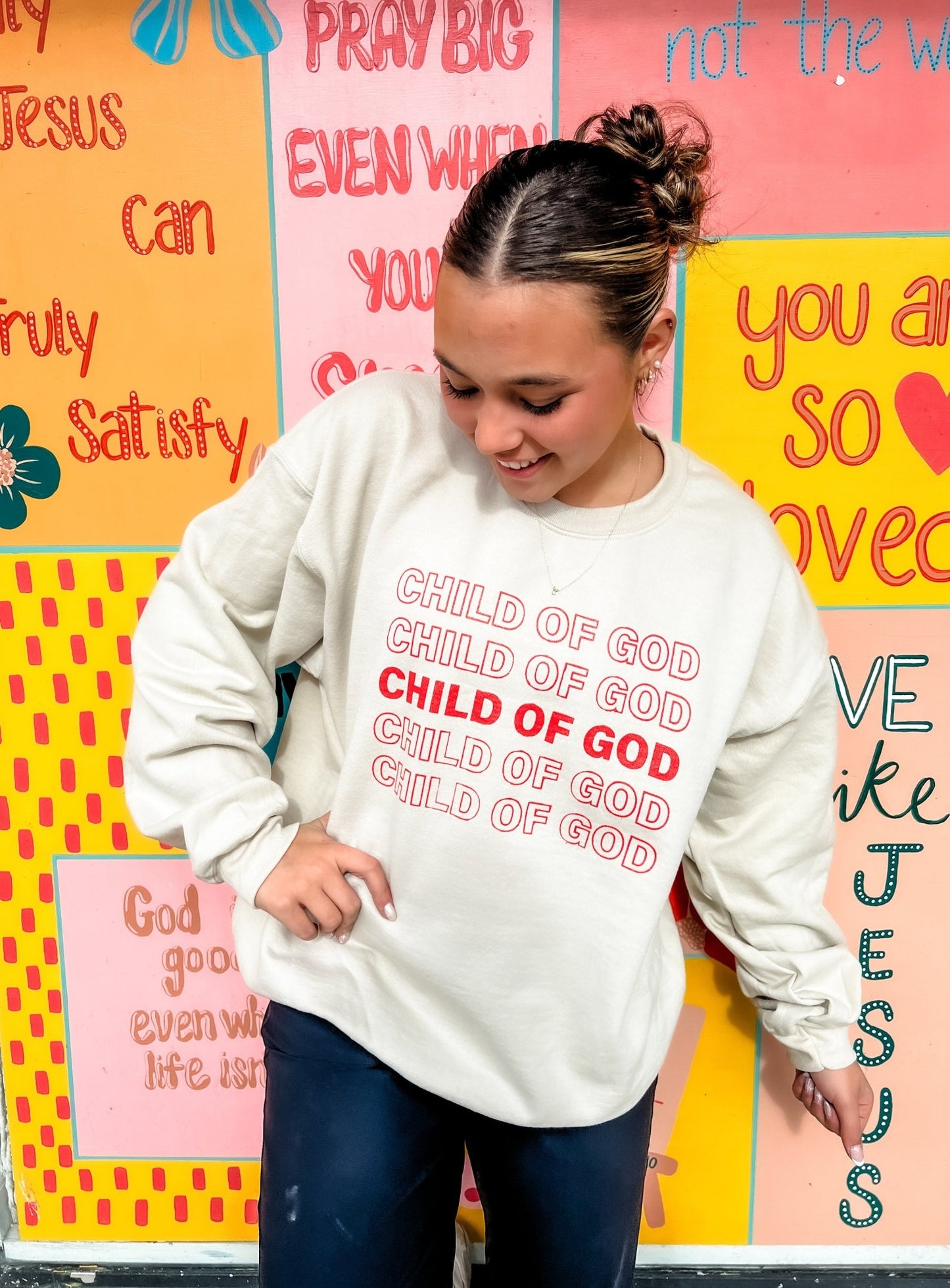 Loving God | Child of God | Crewneck - Loving God